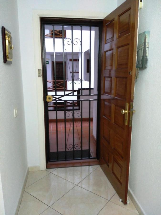 San Marino Apartment Лос Кристианос Стая снимка